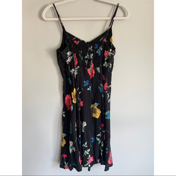 Floral Old Navy fit and flare dress - size medium - Picture 5 of 5